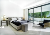 Chalet independiente con terreno en venta en la España, Marbella, ref: TR239834 foto