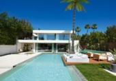 Chalet independiente con terreno en venta en la España, Marbella, ref: TR134159 foto