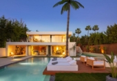 Chalet independiente con terreno en venta en la España, Marbella, ref: TR134159 foto