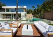 Chalet independiente con terreno en venta en la España, Marbella, ref: TR134159 foto