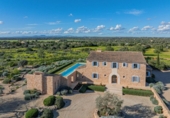 Chalet independiente con terreno en venta en la España, Llucmajor, ref: TR288212 foto