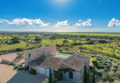 Chalet independiente con terreno en venta en la España, Llucmajor, ref: TR288212 foto