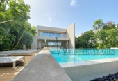 Chalet independiente con terreno en venta en la España, Adeje, ref: TR165563 foto