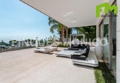 Chalet independiente con terreno en venta en la España, Teià, ref: TR137081 foto