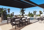 Chalet independiente con terreno en venta en la España, Marbella, ref: TR240657 foto