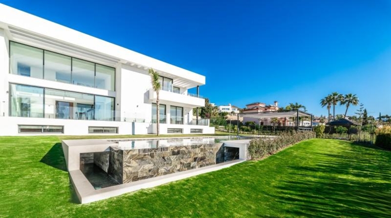 Málaga - Estepona - 1650m2