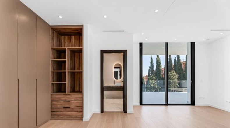 Málaga - Estepona - 1650m2