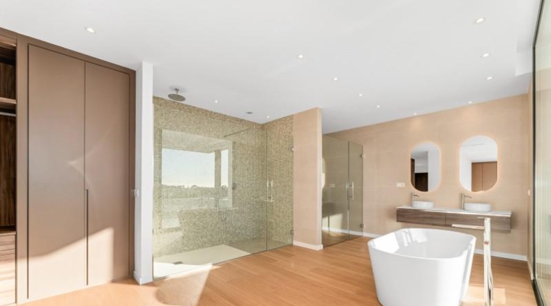 Málaga - Estepona - 1650m2