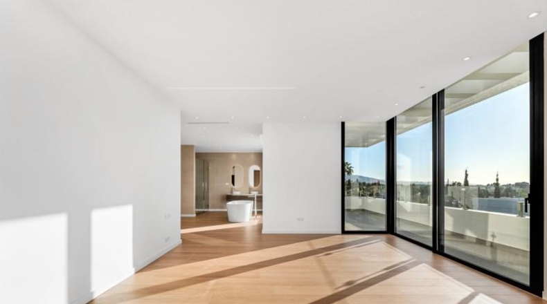Málaga - Estepona - 1650m2