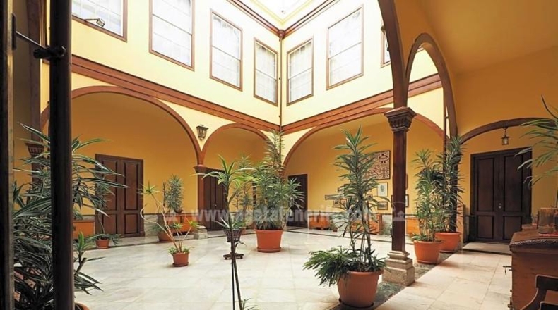 Santa Cruz de Tenerife - La Orotava - 1718m2