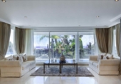 Chalet independiente con terreno en venta en la España, Marbella, ref: TR148527 foto