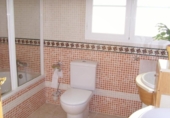 Chalet independiente con terreno en venta en la España, Benalmádena, ref: TR133338 foto
