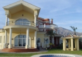 Chalet independiente con terreno en venta en la España, Benalmádena, ref: TR133338 foto
