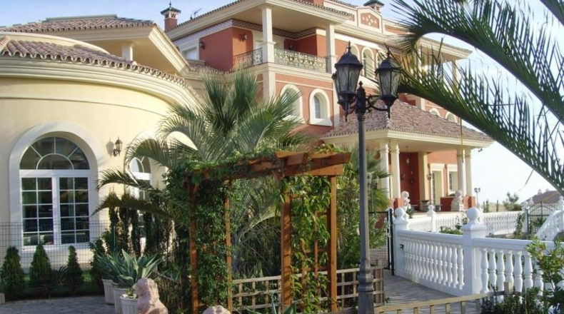 Málaga - Benalmádena - 2080m2