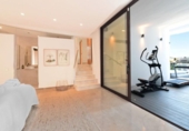 Chalet independiente con terreno en venta en la España, Marbella, ref: TR134162 foto