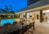 Chalet independiente con terreno en venta en la España, Marbella, ref: TR157516 foto