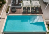 Chalet independiente con terreno en venta en la España, Marbella, ref: TR231681 foto