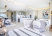 Chalet independiente con terreno en venta en la España, Estepona, ref: TR222275 foto