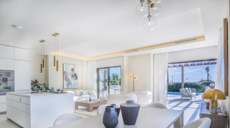 Malaga - Estepona - 884m2