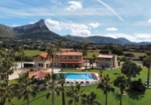 Chalet independiente con terreno en venta en la España, Artà, ref: TR144890 foto
