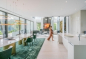 Chalet independiente con terreno en venta en la España, Marbella, ref: TR141048 foto