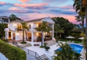 Chalet independiente con terreno en venta en la España, Marbella, ref: TR144806 foto