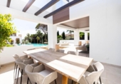 Casa de pueblo en venta en la España, Marbella, ref: TR301522 foto