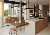 Chalet independiente con terreno en venta en la España, Marbella, ref: TR239866 foto
