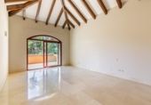 Chalet independiente con terreno en venta en la España, Marbella, ref: TR172590 foto
