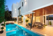 Detached villa with land for sale on España, Marbella, ref: TR398777 photo
