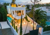 Detached villa with land for sale on España, Marbella, ref: TR398777 photo