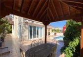 Chalet independiente con terreno en venta en la España, Adeje, ref: TR181047 foto
