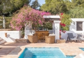 Chalet independiente con terreno en venta en la España, Sant Josep de sa Talaia, ref: TR177093 foto