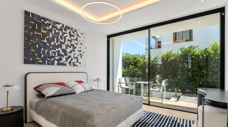 Malaga - Estepona - 1131m2