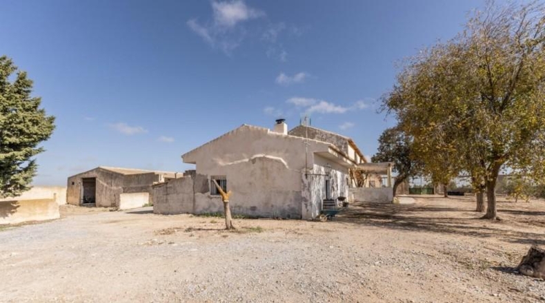 Granada - Аламедилья - 2230000m2