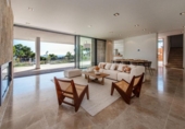 Chalet independiente con terreno en venta en la España, Calvià, ref: TR354876 foto