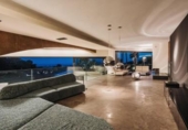 Chalet independiente con terreno en venta en la España, Benahavís, ref: TR239910 foto