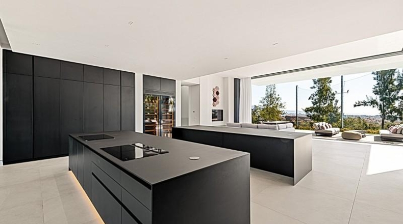 Málaga - Estepona - 1292m2