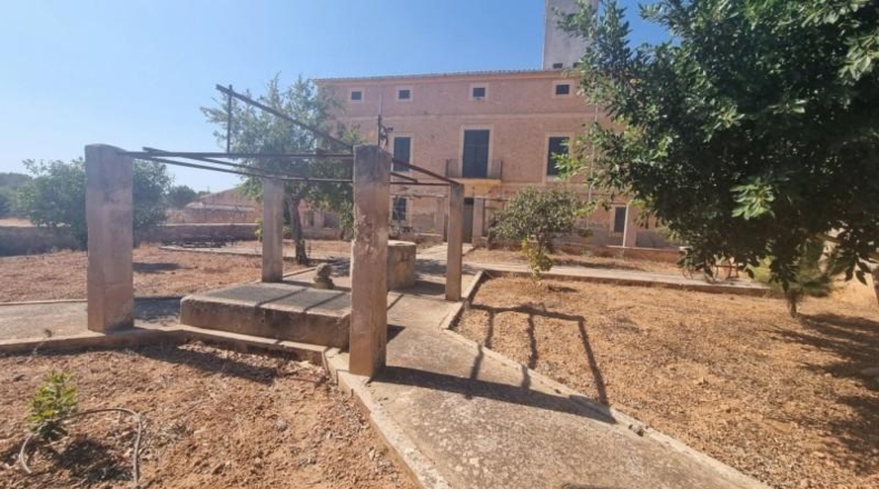 Balearic Islands - Algaida - 980000m2