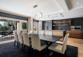 Chalet independiente con terreno en venta en la España, Marbella, ref: TR241207 foto