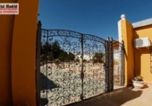 Chalet independiente con terreno en venta en la España, Barrax, ref: TR138943 foto