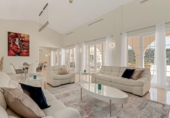 Chalet independiente con terreno en venta en la España, Benahavís, ref: TR166796 foto