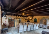 Chalet independiente con terreno en venta en la España, Santa Eulària des Riu, ref: TR237143 foto