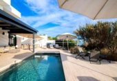 Chalet independiente con terreno en venta en la España, Marbella, ref: TR177281 foto