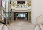 Chalet independiente con terreno en venta en la España, Marbella, ref: TR162229 foto