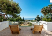 Chalet independiente con terreno en venta en la España, Marbella, ref: TR162229 foto
