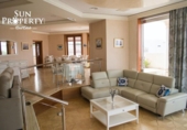 Chalet independiente con terreno en venta en la España, Adeje, ref: TR397959 foto