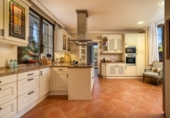 Casa de campo con terreno en venta en la España, Marbella, ref: TR243174 foto