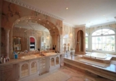 Chalet independiente con terreno en venta en la España, Estepona, ref: TR169060 foto