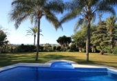 Chalet independiente con terreno en venta en la España, Estepona, ref: TR169060 foto